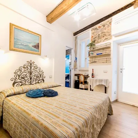 Sea View Suites - Francamaria * Vernazza