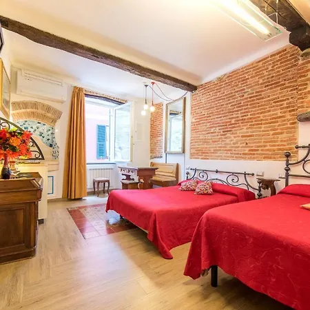 Sea View Suites - Francamaria Guest house